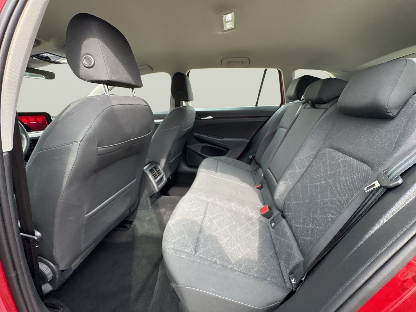 VW Golf Variant Life TDI DSG | Bild 21 von 24