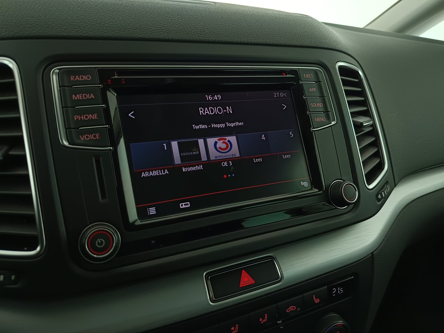 VW Sharan Comfortline TDI SCR DSG 7-Sitzer | Bild 18 von 32