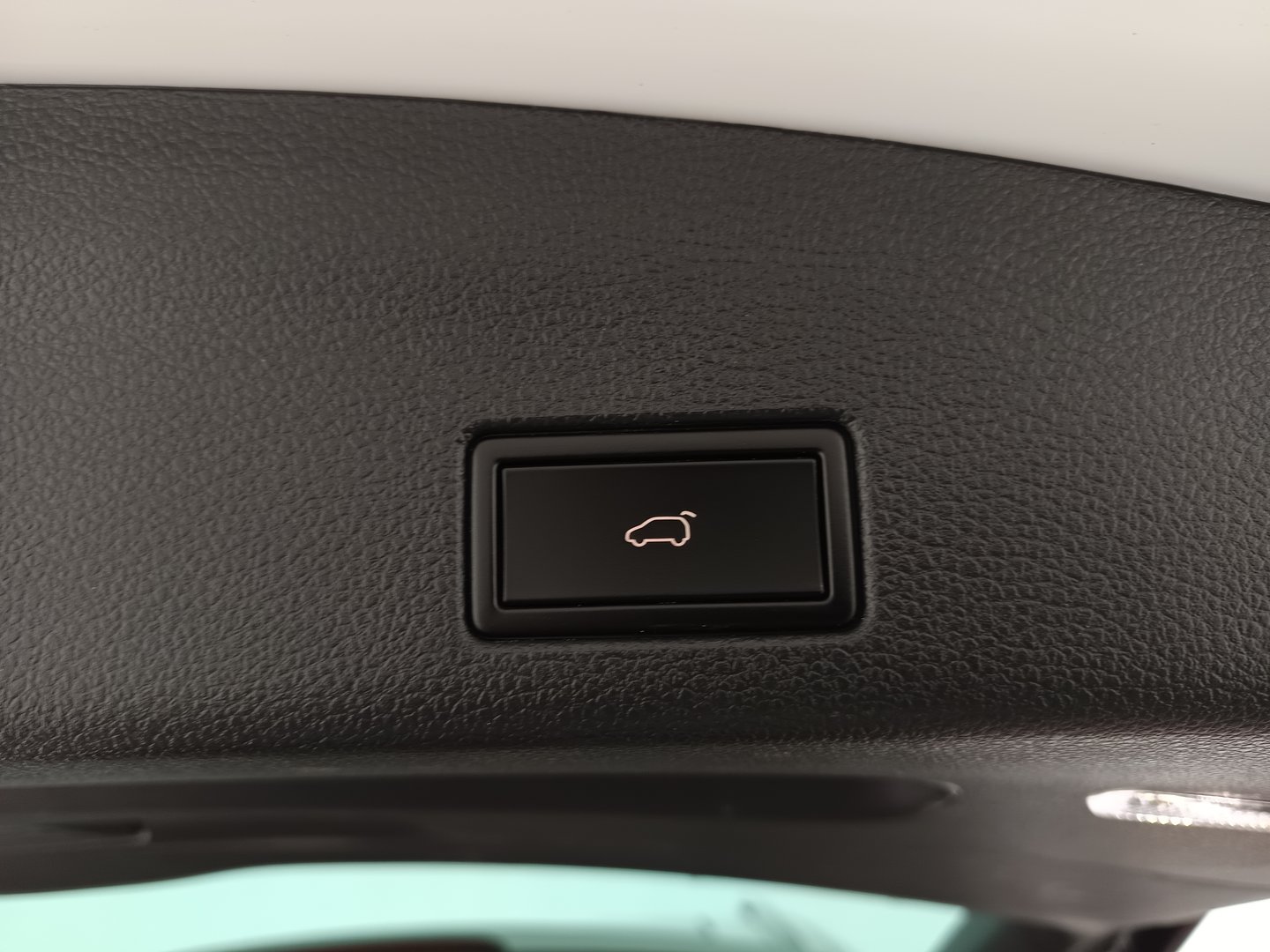 VW Sharan Comfortline TDI SCR DSG 7-Sitzer | Bild 28 von 32