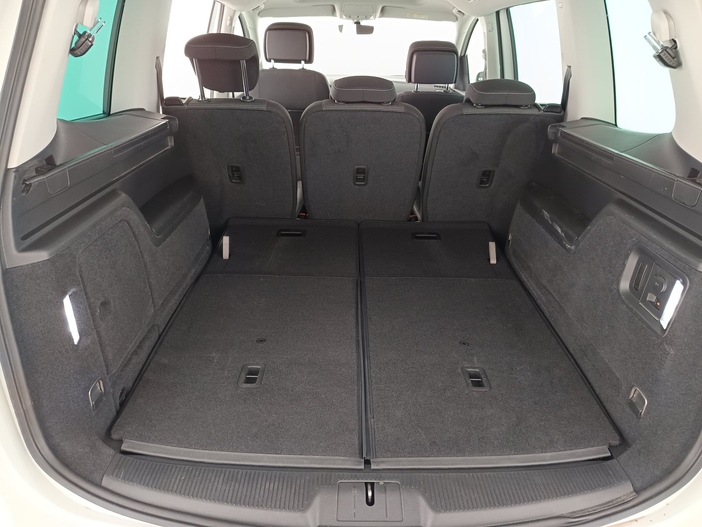 VW Sharan Comfortline TDI SCR DSG 7-Sitzer | Bild 27 von 32