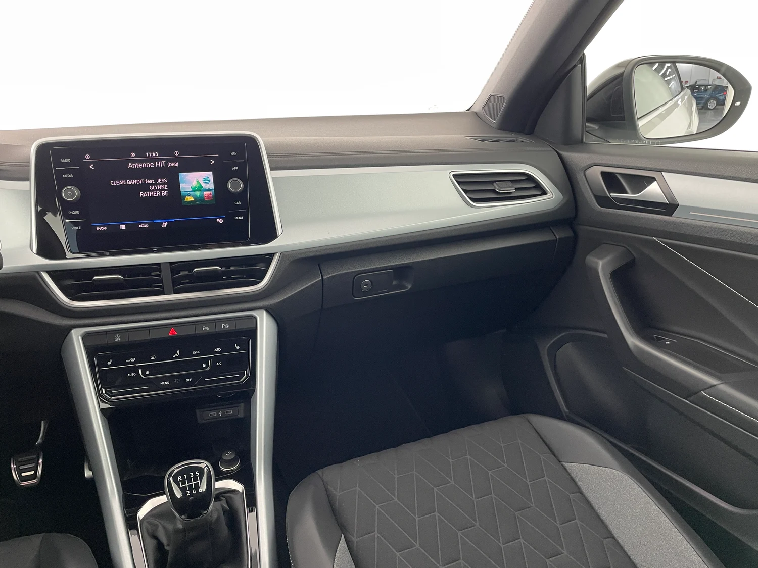 Bild eines VW T-Roc Cabriolet Style TSI