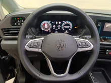 VW Caddy Family TSI in Deepblack Perleffekt