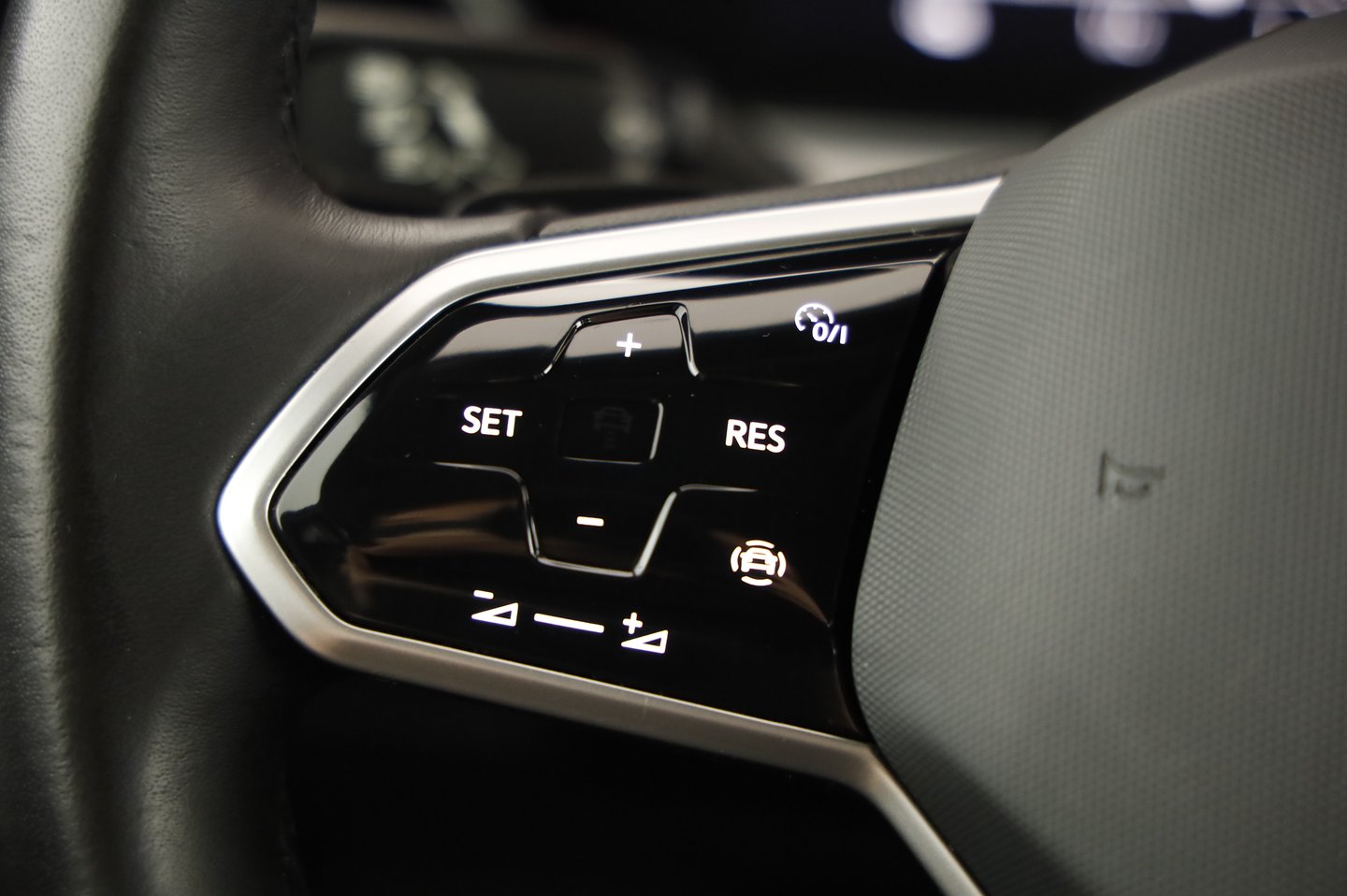 VW Touareg Elegance eHybrid 4MOTION | Bild 17 von 29