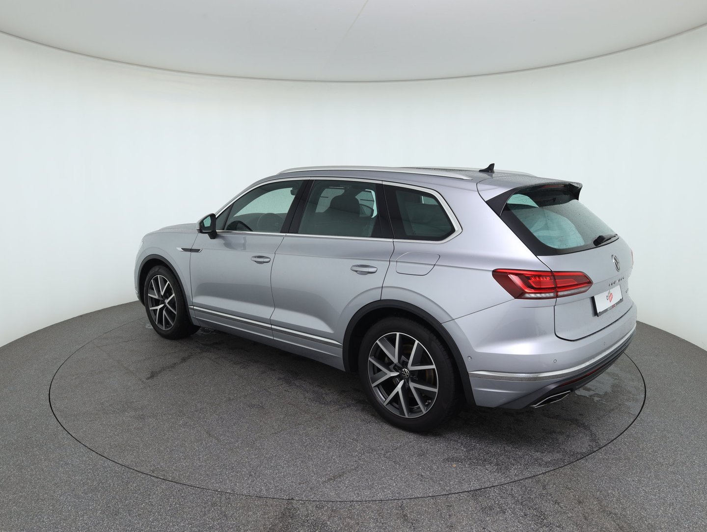 VW Touareg Elegance eHybrid 4MOTION | Bild 7 von 29