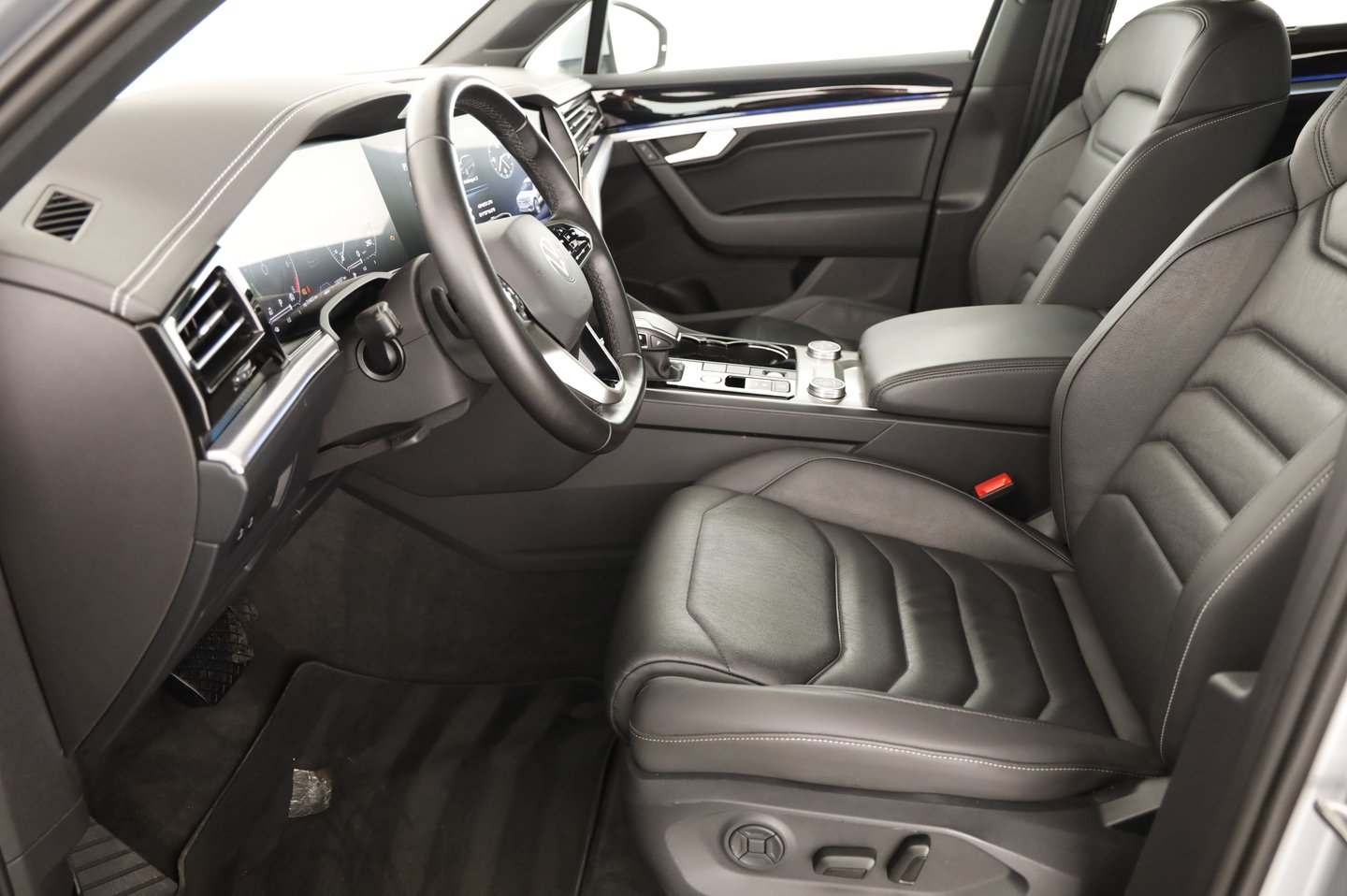 VW Touareg Elegance eHybrid 4MOTION | Bild 13 von 29