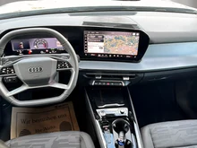 Audi Q3 TFSI quattro 150 kW  intense in Tamboragrau Metallic