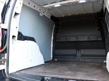 VW Caddy Cargo TDI in B4 Candy-Weiß