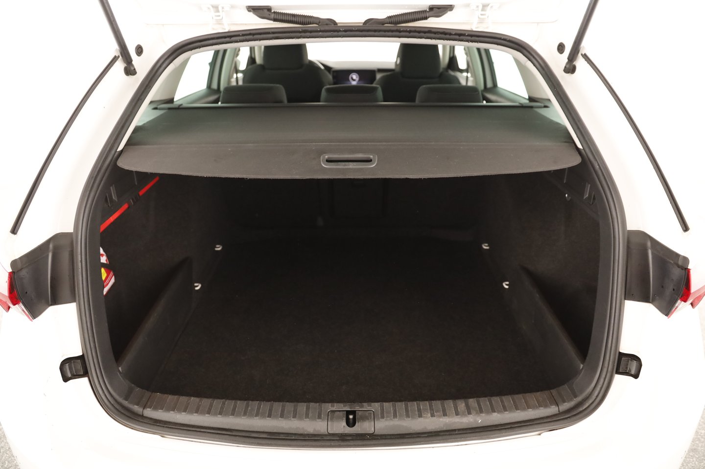 Škoda OCTAVIA Combi Ambition TDI | Bild 32 von 37