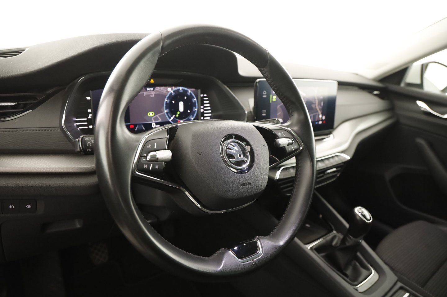Škoda OCTAVIA Combi Ambition TDI | Bild 20 von 37