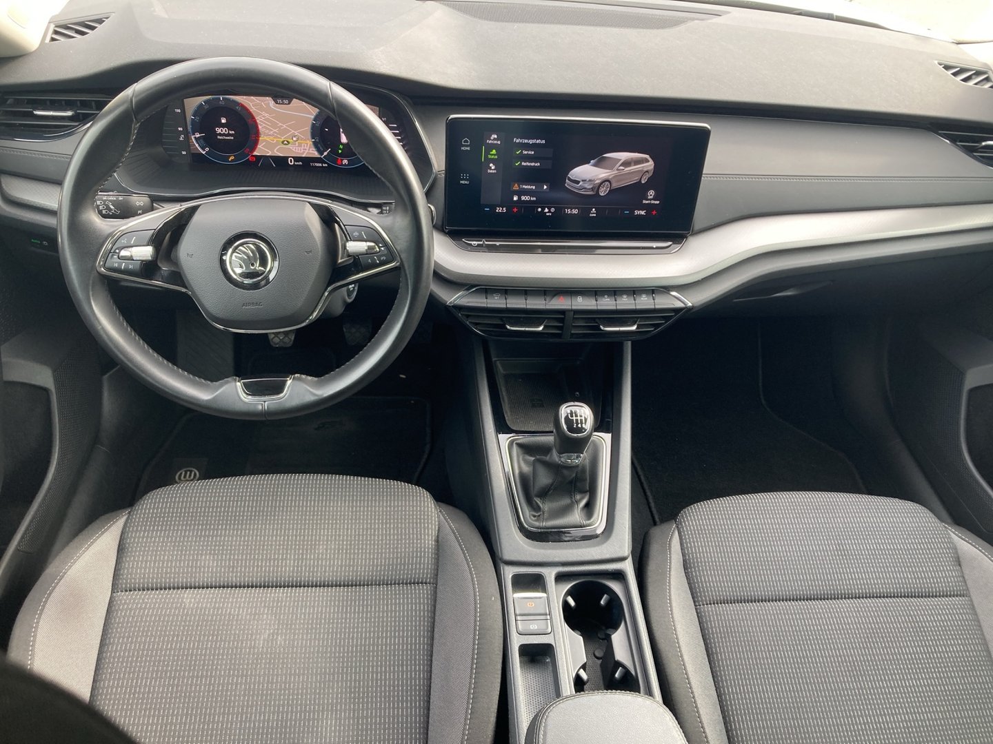 Škoda OCTAVIA Combi Ambition TDI | Bild 10 von 37
