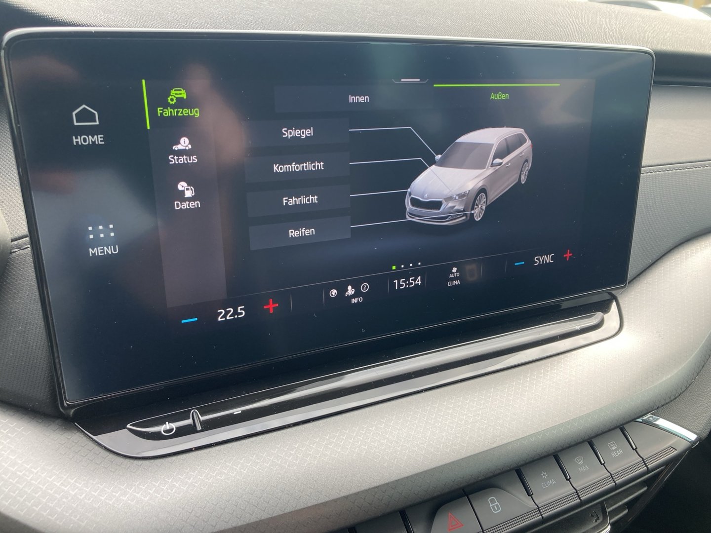 Škoda OCTAVIA Combi Ambition TDI | Bild 15 von 37