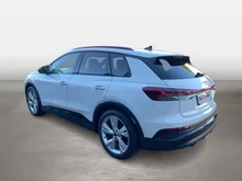 Audi Q4 e-tron 45 e-tron in Gletscherweiss metallic