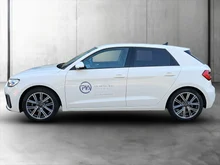 Audi A1 Sportback 30 TFSI intense in Cortinaweiss