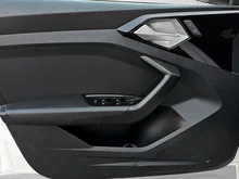 Audi A1 Sportback 30 TFSI intense in Cortinaweiss