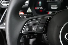 Audi A3 Limousine 30 TFSI advanced in 0E Mythosschwarz Metallic