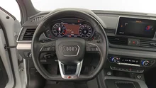 Audi Q5 55 TFSI e quattro Sport in GLETSCHERWEISS METALLIC