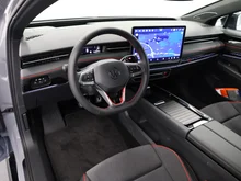 VW ID.7 Tourer GTX 4MOTION 250kW Business in Mondsteingrau Dach Schwarz
