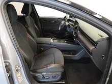 VW ID.7 Tourer GTX 4MOTION 250kW Business in Mondsteingrau Dach Schwarz