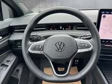 VW ID.7 Tourer Pro 210 kW Business - 77 kWh in Gletscherweiß Metallic