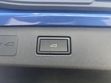 VW T-Roc R-Line eTSI DSG in Celestial Blue Dach Black Uni