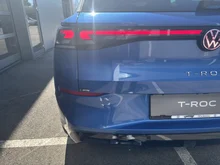 VW T-Roc R-Line eTSI DSG in Celestial Blue Dach Black Uni