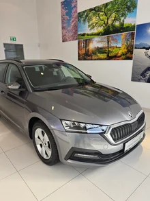 Škoda Octavia Combi Ambition TSI in Graphit-Grau Metallic