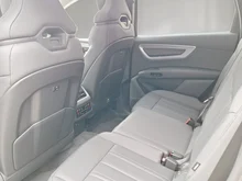 Audi Q7 TDI quattro 220 kW in Mitternachtsgrün Metallic