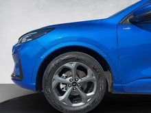 Ford Kuga Hybrid ST-Line in dunkelblau - normal