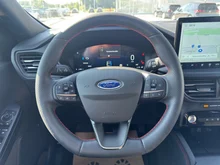 Ford Kuga Hybrid ST-Line in dunkelblau - normal