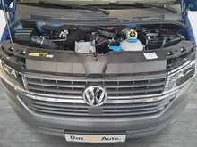 VW Transporter Kombi LR TDI in 95 Deep Ocean