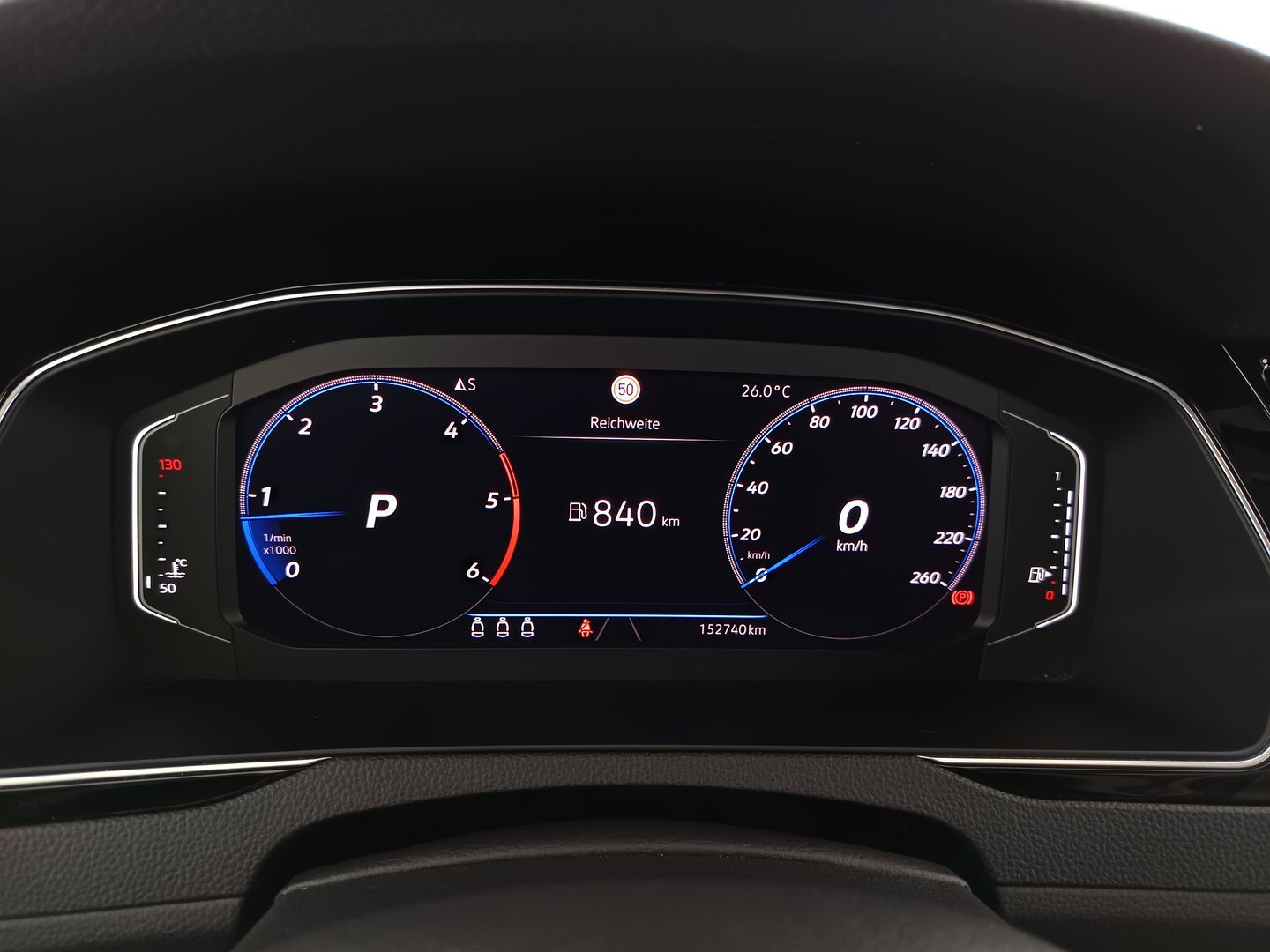 VW Passat Variant Elegance TDI SCR DSG | Bild 15 von 35