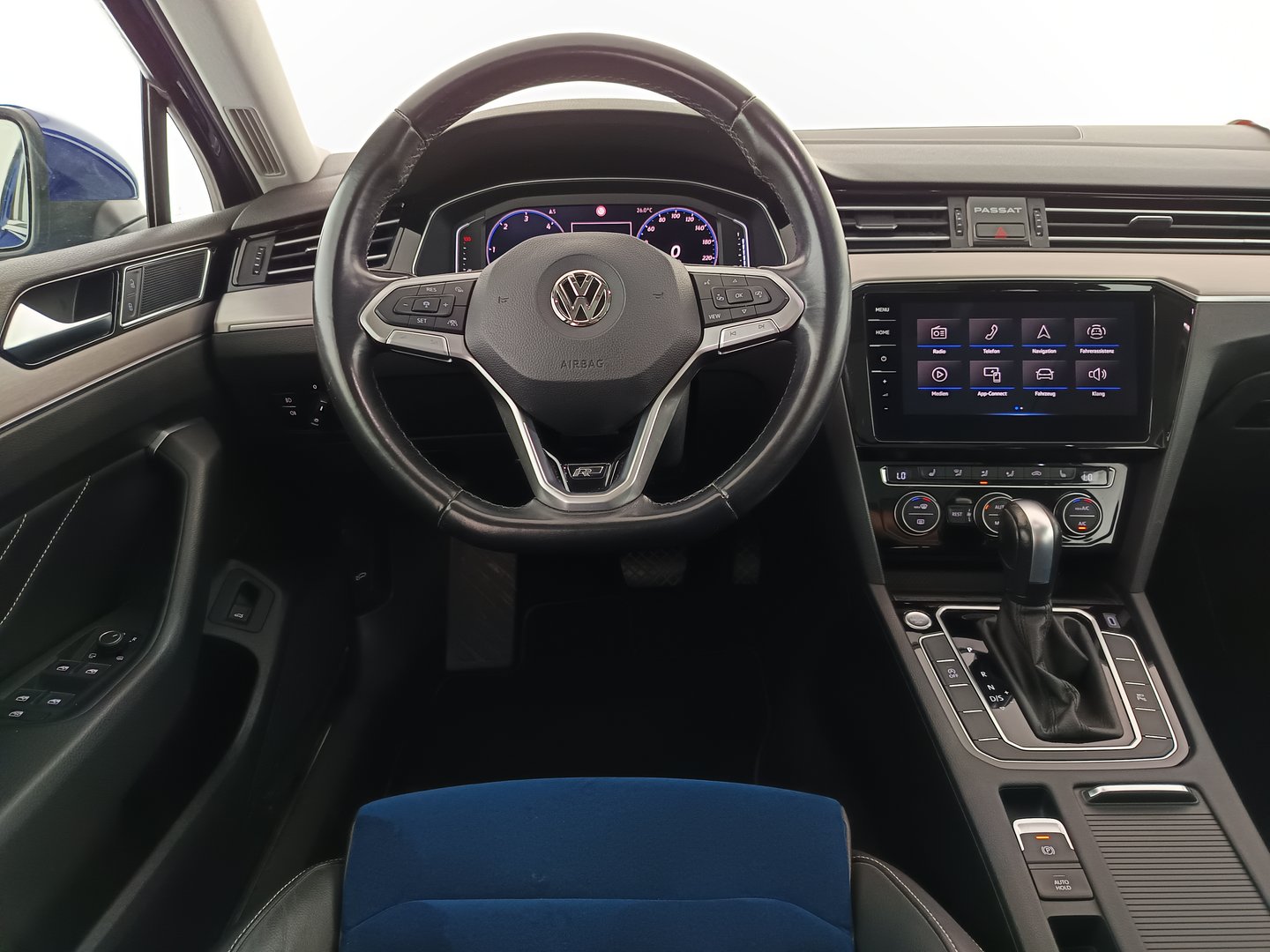 VW Passat Variant Elegance TDI SCR DSG | Bild 14 von 35