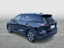VW Tiguan Friends eTSI DSG in Deep Black Perleffekt
