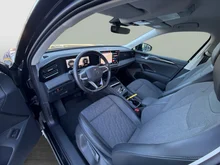 VW Tiguan Friends eTSI DSG in Deep Black Perleffekt