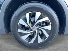 VW Tiguan Friends eTSI DSG in Deep Black Perleffekt