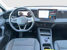 VW Tiguan Friends eTSI DSG in Deep Black Perleffekt