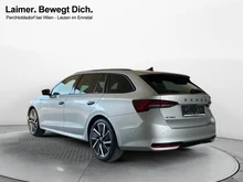 Škoda Octavia Combi Sportline TDI DSG in Brillant-Silber Metallic