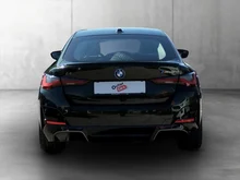 BMW i4 Gran Coupe xDrive M50 80,7kWh in dunkelgrün- metallic
