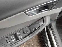 Audi A4 Avant 35 TDI in mythosschwarz metallic