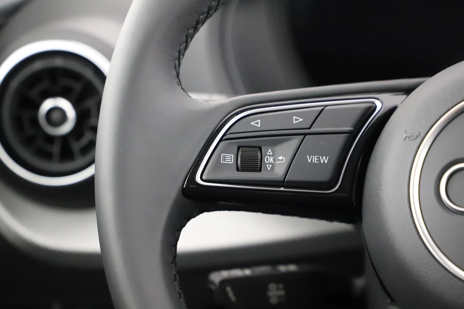 Bild eines Q2 30 TFSI admired