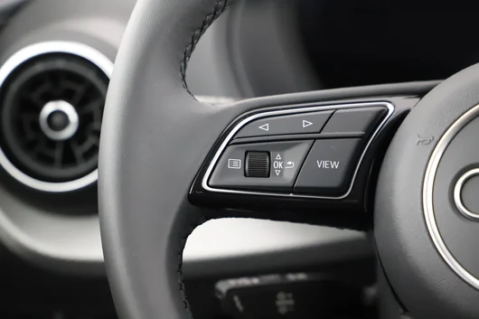 Bild eines Q2 30 TFSI admired