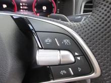 Škoda Karoq Sportline TSI DSG ACT in Smokey Diamond-Silber Metallic