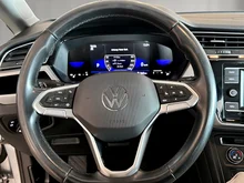 VW Touran TDI DSG in Reflexsilber Metallic