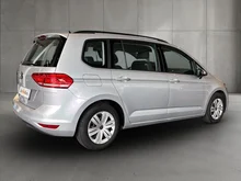 VW Touran TDI DSG in Reflexsilber Metallic
