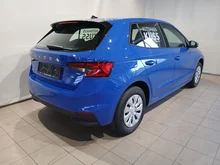 Škoda Fabia Essence in Energy-Blau