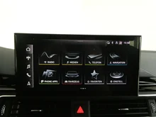 Audi A4 Avant 40 TDI S line in 0E Mythosschwarz Metallic