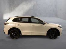 VW Tiguan Sport eTSI DSG in Oryxweiß Perlmutteffekt