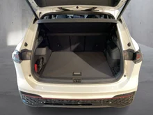 VW Tiguan Sport eTSI DSG in Oryxweiß Perlmutteffekt