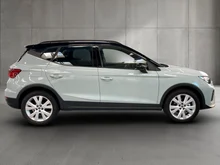 SEAT Arona FR 1.0 TSI in Oniric-Grau Dach Nacht-Schwarz