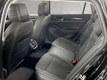 VW Passat Variant Business eHybrid 150kW in Grenadillschwarz Metallic